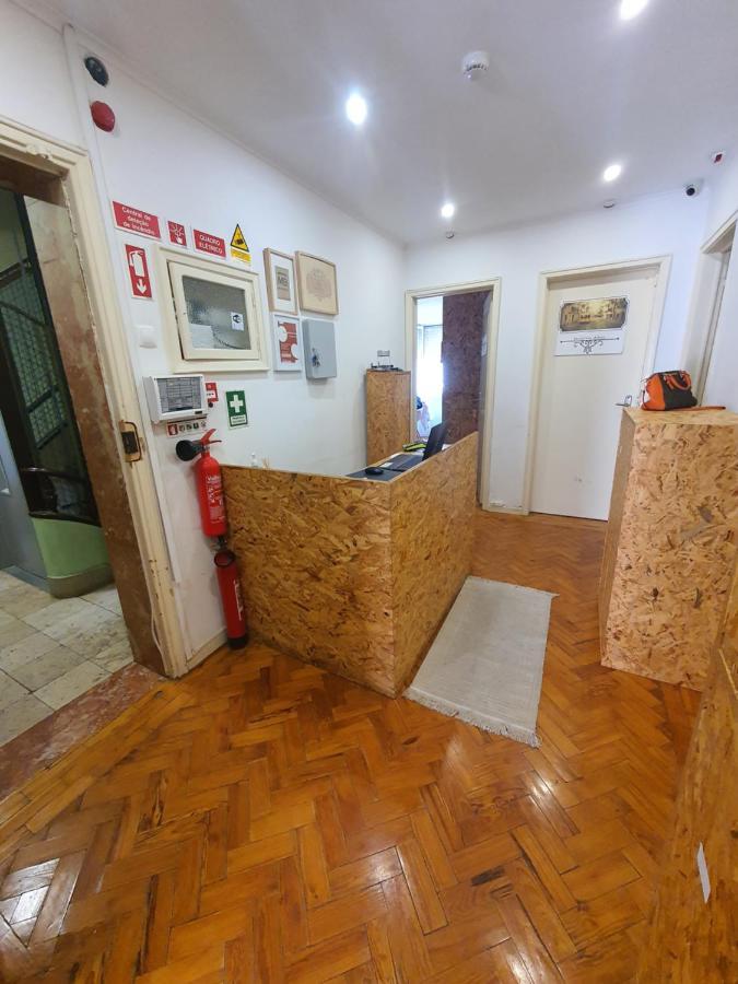 S&S Hostel Lisbon Bagian luar foto